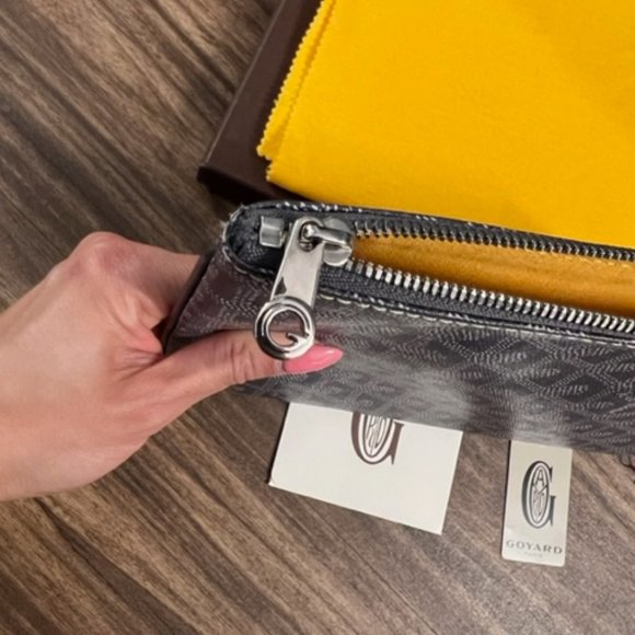 Goyard Monogram Logo Grey Senat MM Pouch Clutch - Picture 9 of 12